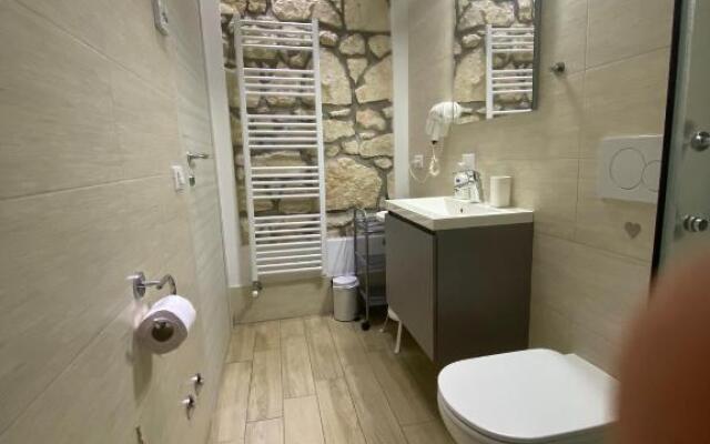 Vapama Rooms