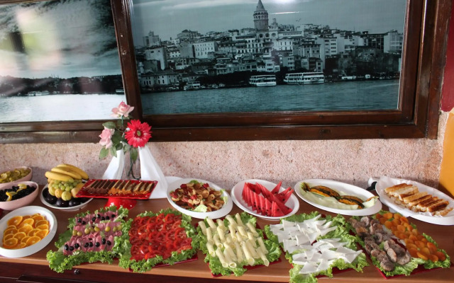 Ararat Hotel