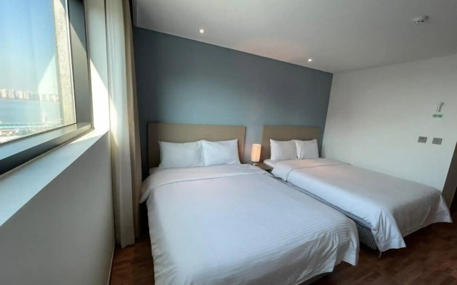 Sea & Moon Tourist Hotel