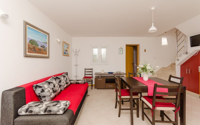House Ancica