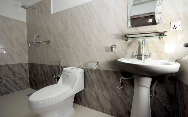 Hotel Holiday House