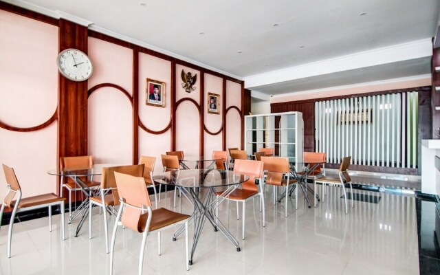 OYO 90857 Baaraka Syariah Hotel