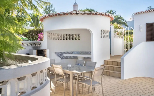 Carosim Quiet Location Close to Beach Private