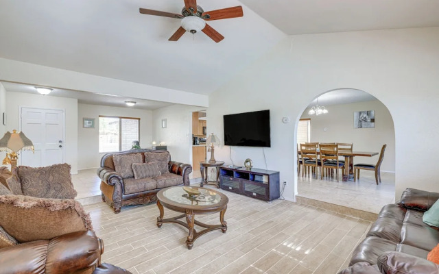 Outdoor Oasis: Family-Friendly Home In Scottsdale!