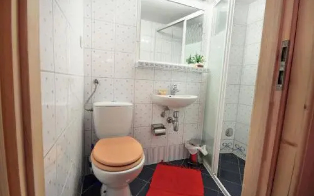 Nasza Chata - Pokoje i Apartamenty