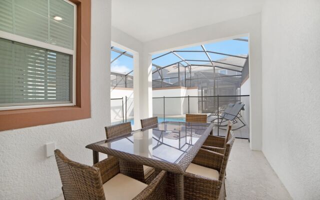 4 Bedroom Storey Lake Vacation Home