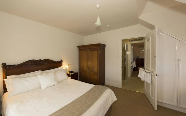 The Racecourse Inn