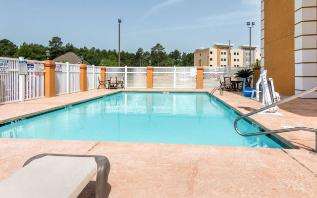Quality Inn & Suites West Monroe