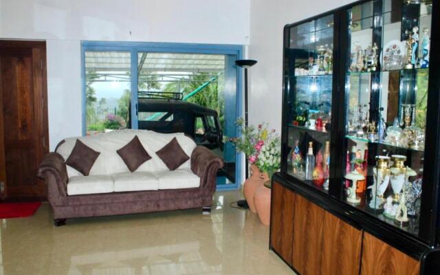 Saffronstays The Periaheights