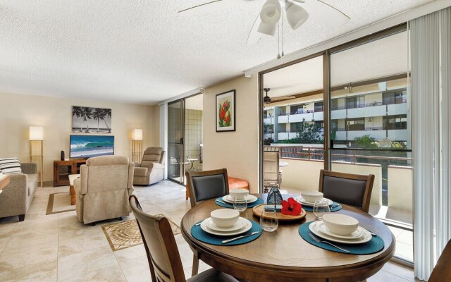 Honu Hale Minutes Away From the Beach!