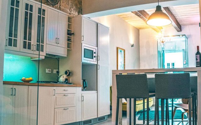 Cornelius Valletta Properties