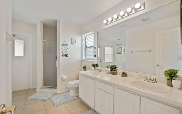 Private Pool and Game Room Near Disney!!!