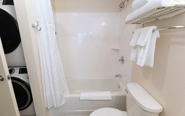 WaterWalk Extended Stay by Wyndham Minneapolis - Plymouth