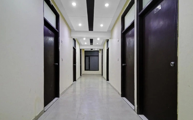 OYO 696 Hotel Euro Star International