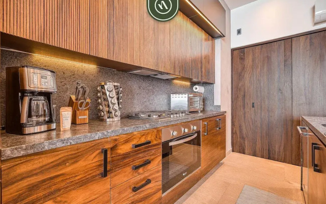 Condo With Oceanview - 2BR Condo - Rooftop Pool