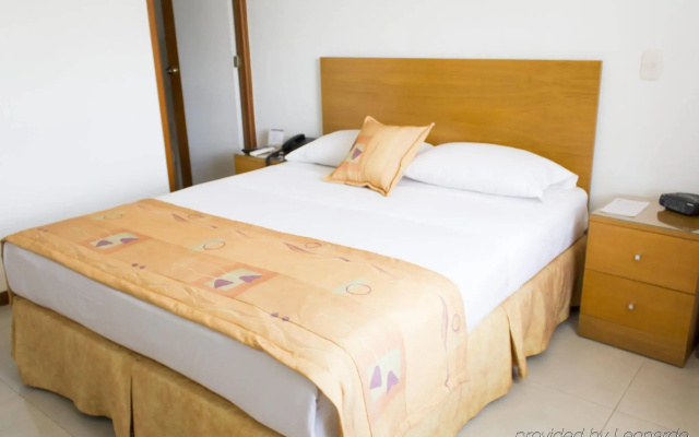 Portal del Rodeo ApartaHotel - Arkadia Mall