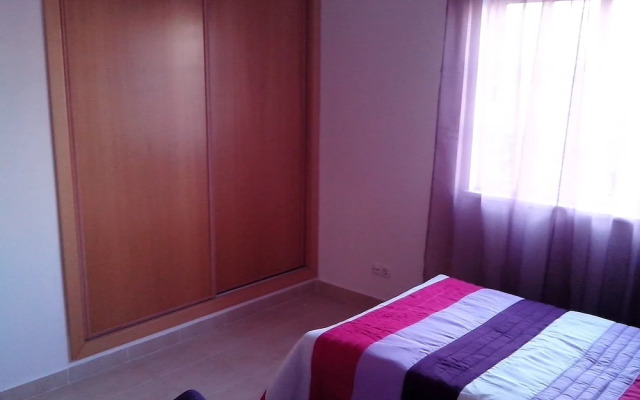 Beautiful 2-bed Apartment in Olhos de Agua