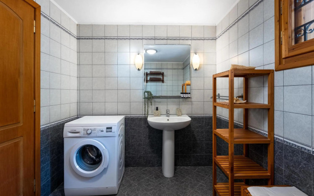 OverThe Sea Apartments