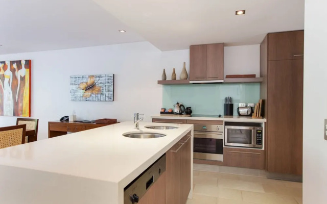 Private Penthouse 407
