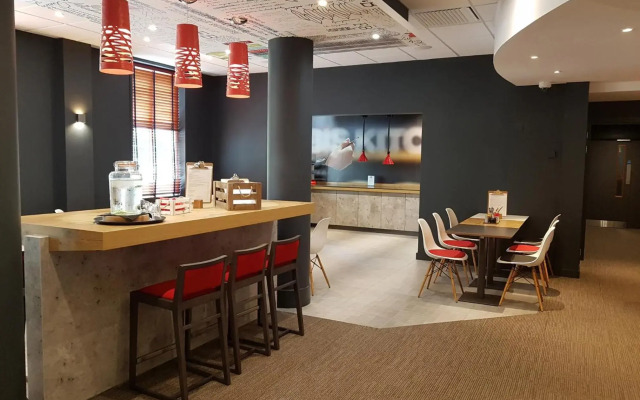 ibis Sheffield City