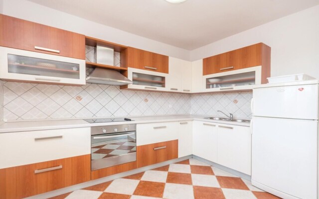 Beautiful Home in Bibinje With 5 Bedrooms