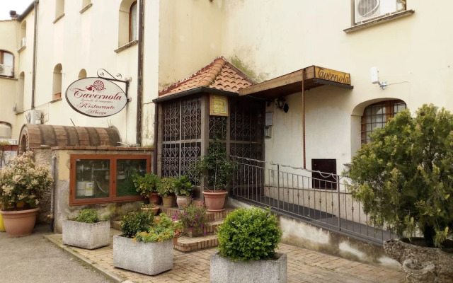Tavernola - Locanda Di Campagna