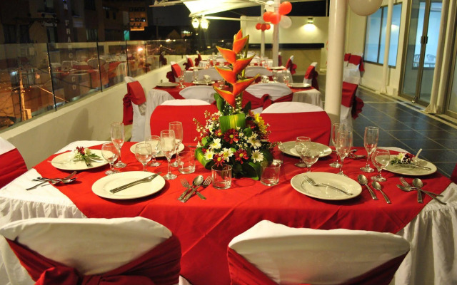 Hotel Rivera del Mar