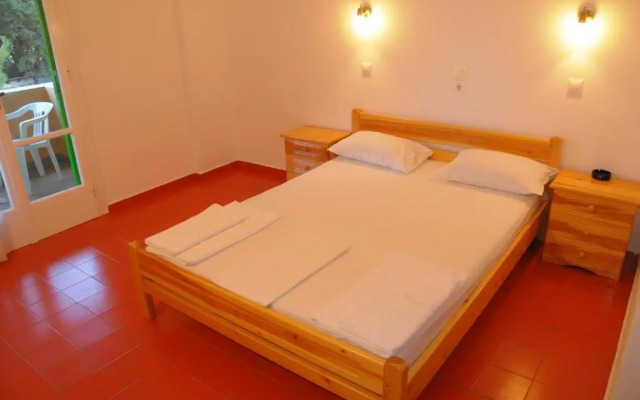 Chalikias Rooms