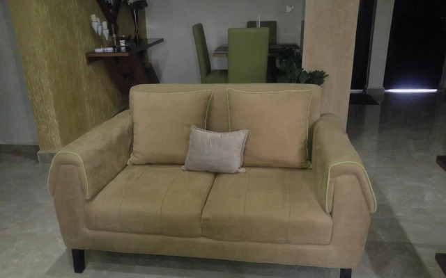 De Marshall Hotel and Apartments