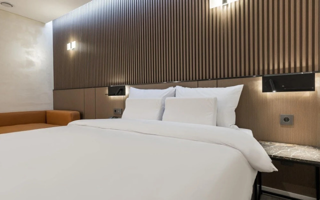Seocho JS Hotel