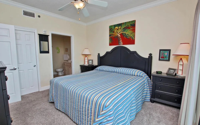Crystal Shores West 207