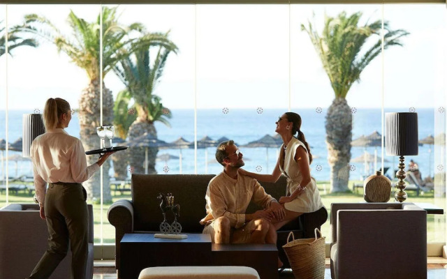 The Ixian Grand & All Suites Hotel