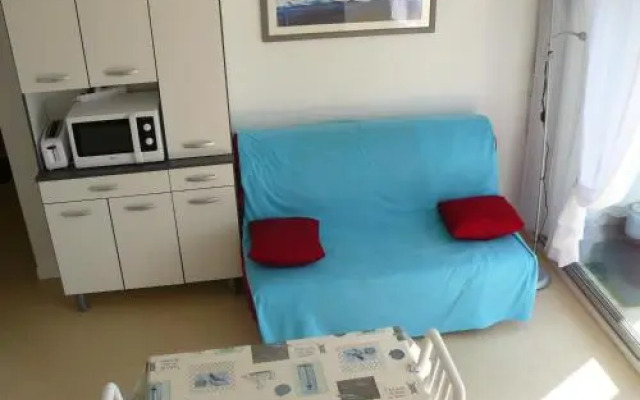 Port Bagheu, Studio Wifi et Plage à 100m