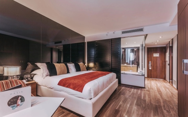 Sir Anthony Hotel
