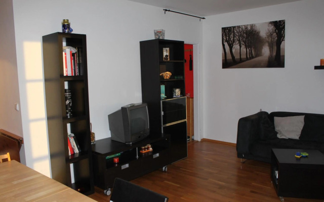 Sunny Two-story Apartment Kyje