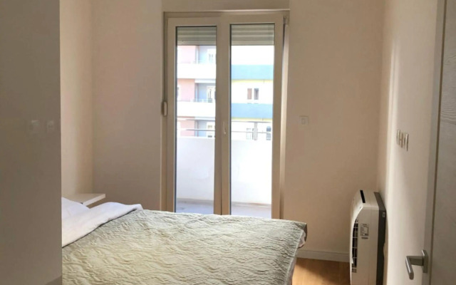 White Homes Apartments • Central Point