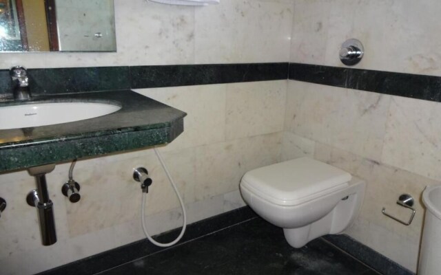 Nahar Manchester Inn