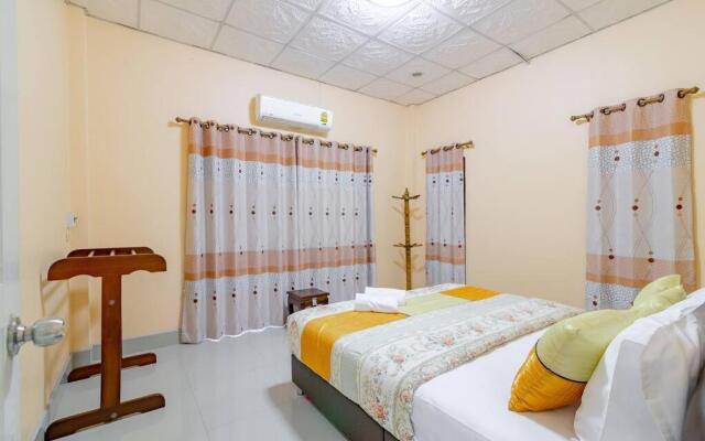 Bangsaphan Paradise Blue House 230 m. to the beach