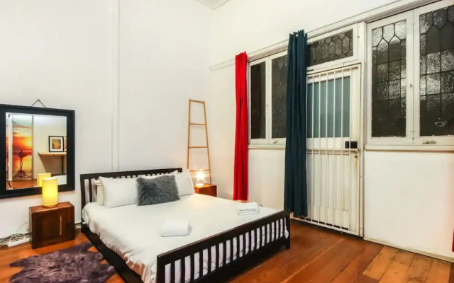 Unique 3 Bedroom Apartment In Woolloongabba