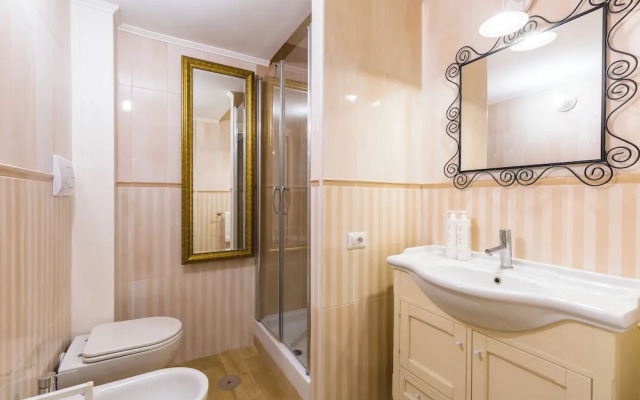 Design Apartment at Spaccanapoli