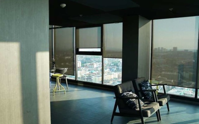 The Base Central Pattaya by Arawat