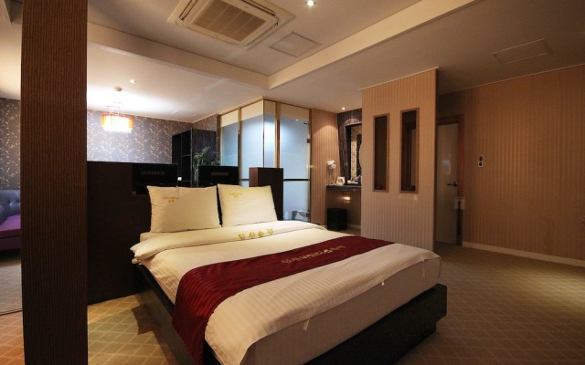 Goodstay Apsan Business Hotel