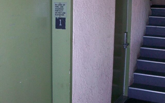 Rodeway Inn Commerce - Los Angeles