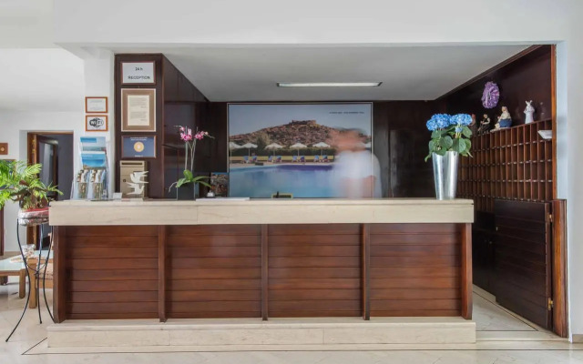 Delfinia Hotel & Bungalows