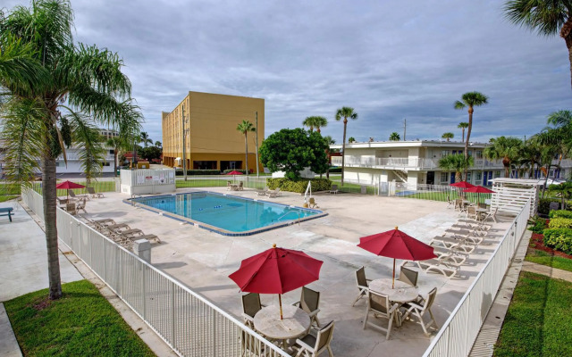 Motel 6 Cocoa Beach, FL