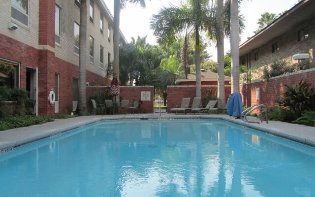 Holiday Inn Express Hotel & Suites Weslaco by IHG