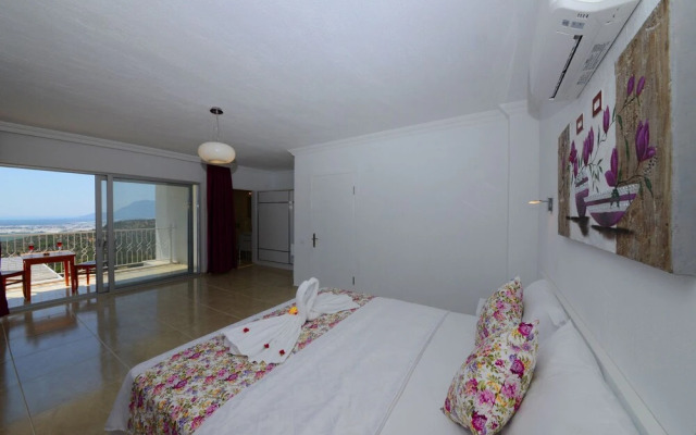 Villa Oscar by Akdenizvillam