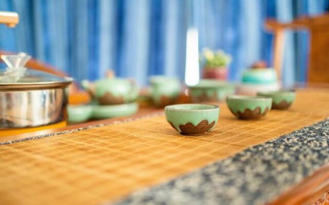 Shangjing Theme Hotel