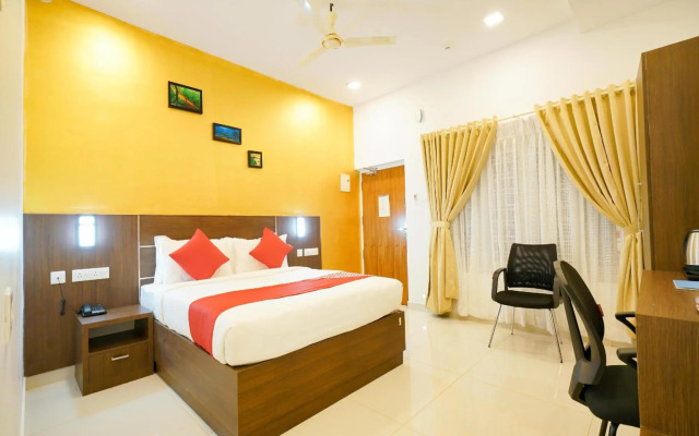 OYO 30084 Hotel Seagate