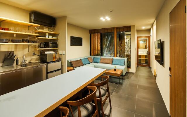 HANARE KYOTO Hachijoguchi